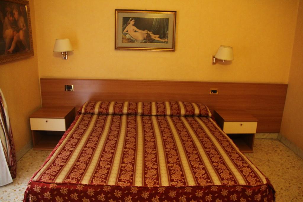 Hotel Milazzo Roma Екстер'єр фото