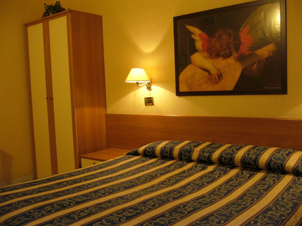 Hotel Milazzo Roma Екстер'єр фото