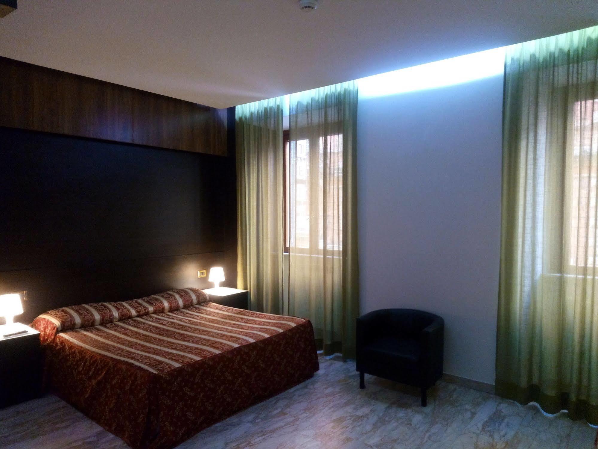 Hotel Milazzo Roma Екстер'єр фото
